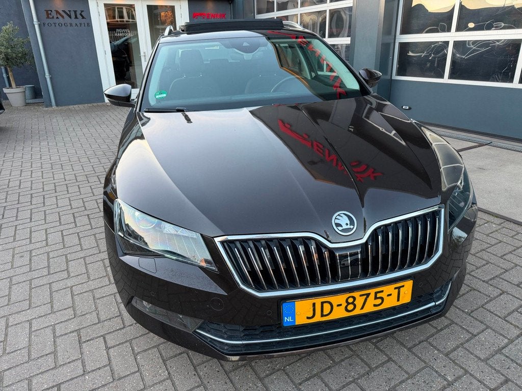Skoda Superb Combi 1.4 TSI ACT Style Business / Pano / ACC /, Auto's, 1345 kg, Gebruikt, Euro 6, 4 cilinders