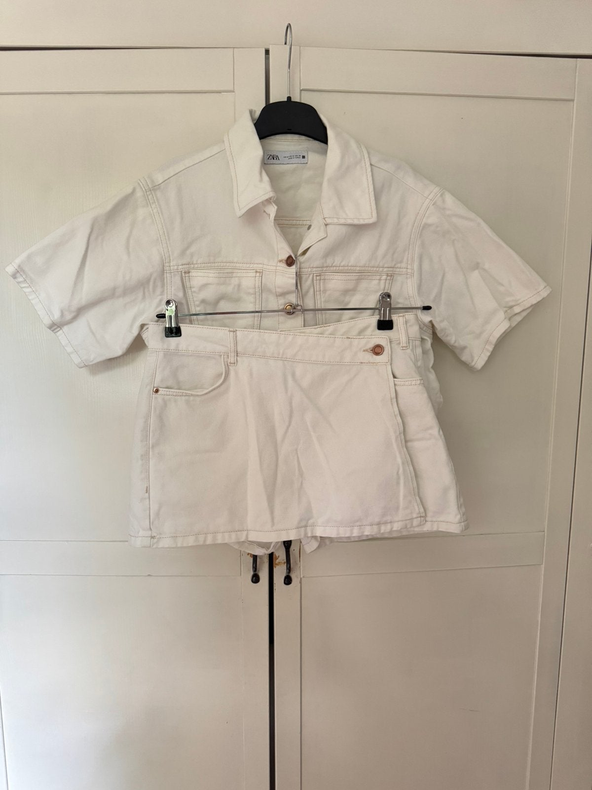 Zara witte denim set | Cropped spijkerjasje + skort | Maat M, Maat 38/40 (M), Kostuum of Pak, Wit, Ophalen of Verzenden