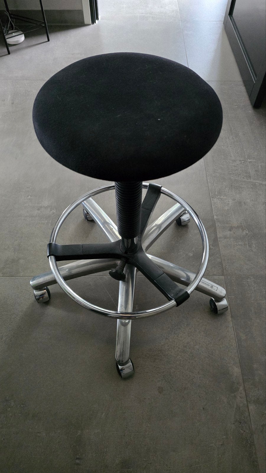 Massagekruk / Medische behandelkruk - Zwart, Ophalen