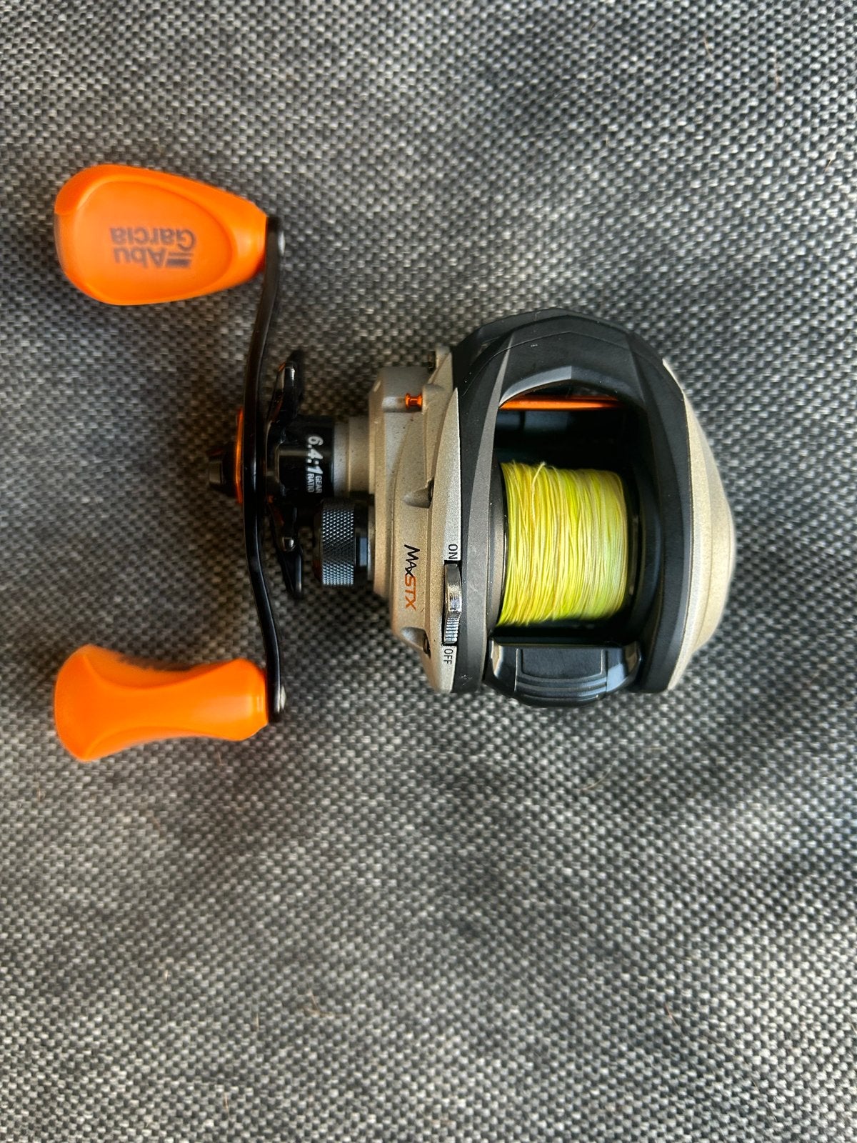 Abu Garcia Max X Linkshandige Baitcaster Molen, Watersport en Boten, Hengelsport | Algemeen, Ophalen of Verzenden, Zo goed als nieuw