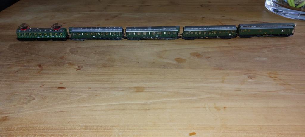 Arnold Coupé Rijtuigen Treinstel N Analoog Topstaat, Hobby en Vrije tijd, Modeltreinen | N-Spoor, Ophalen of Verzenden