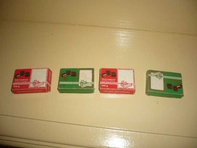 Mie18<> bonbon doosjes, Ophalen of Verzenden, Zo goed als nieuw, Poppenhuis