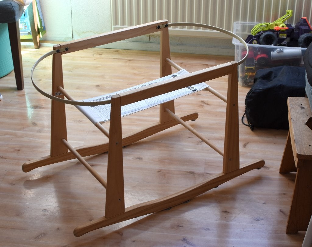 onderstel mozesmandje, wiegmandje gratis (beschadigd), Kinderen en Baby's, Babywiegjes en Ledikanten, Ophalen, Gebruikt, Wieg
