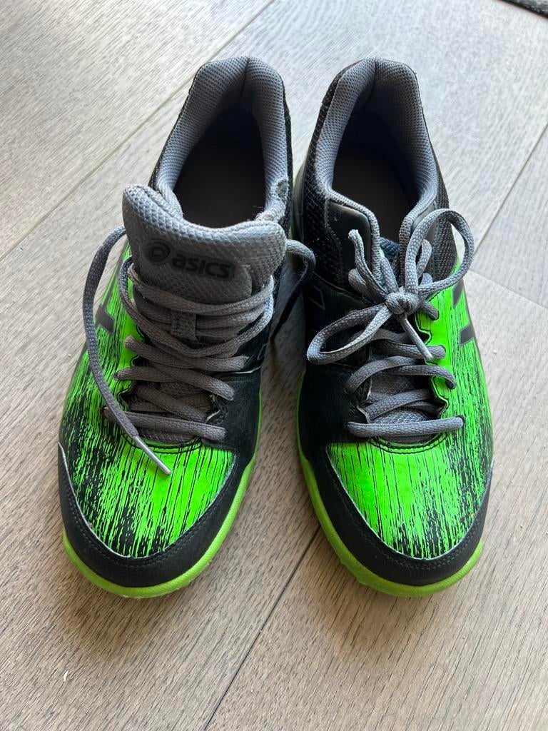 Asics hockey schoenen maat 38, Ophalen, Zo goed als nieuw, Schoenen