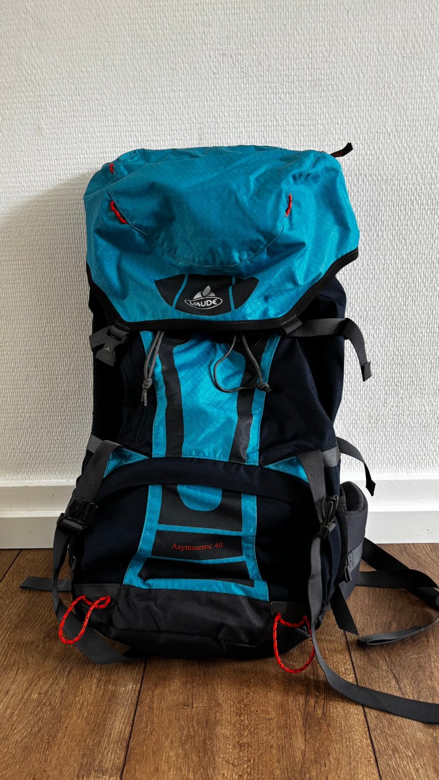 Vaude Asymmetric 60+10 trekkingrugzak / backpack, Ophalen, Zo goed als nieuw, Rugzak