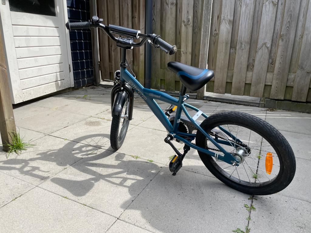 Mooie kinderfiets 16 inch, Fietsen en Brommers, Fietsen | Kinderfietsjes, Ophalen of Verzenden, Zo goed als nieuw, 16 tot 20 inch