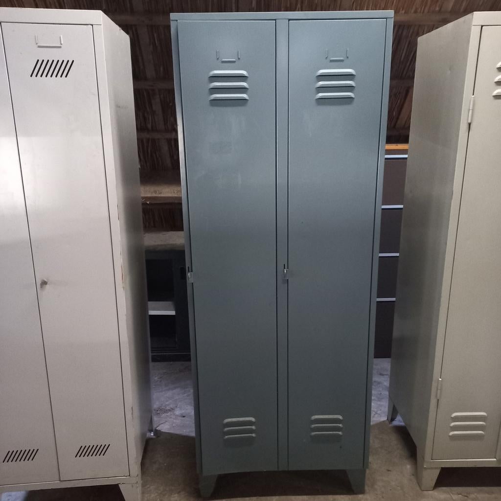 metalen lockerkast kledingkast, Huis en Inrichting, Ophalen, Zo goed als nieuw