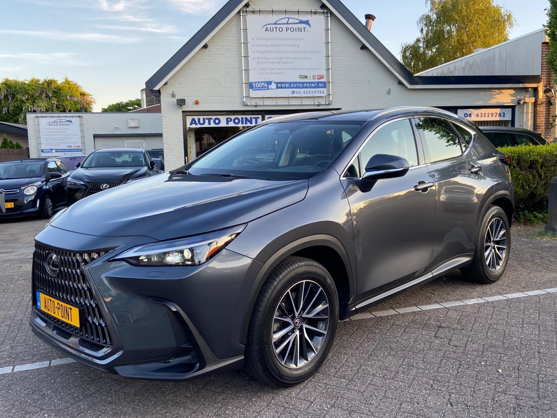 Lexus NX 350H LUXURY LINE/FABRIEKSGARANTIE/NIEUWSTAAT, Auto's, Gebruikt, Zwart, 2487 cc, Origineel Nederlands