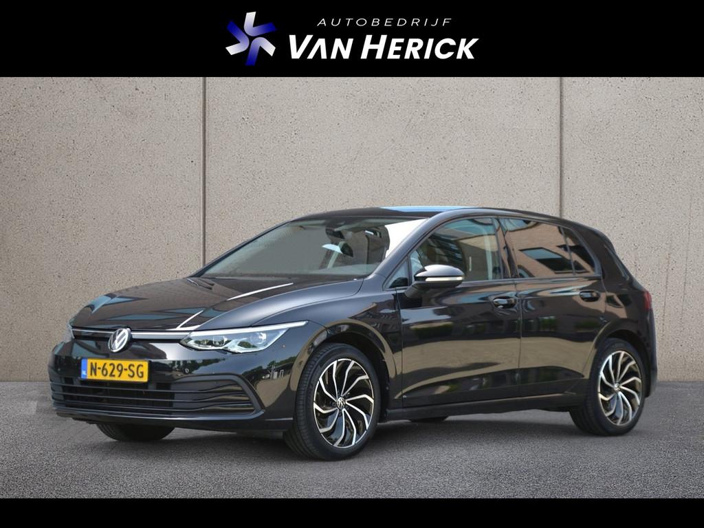 Volkswagen Golf 1.0 eTSI Life Business Automaat | Achteruitr, Auto's, Stof, Gebruikt, Zwart, 1202 kg
