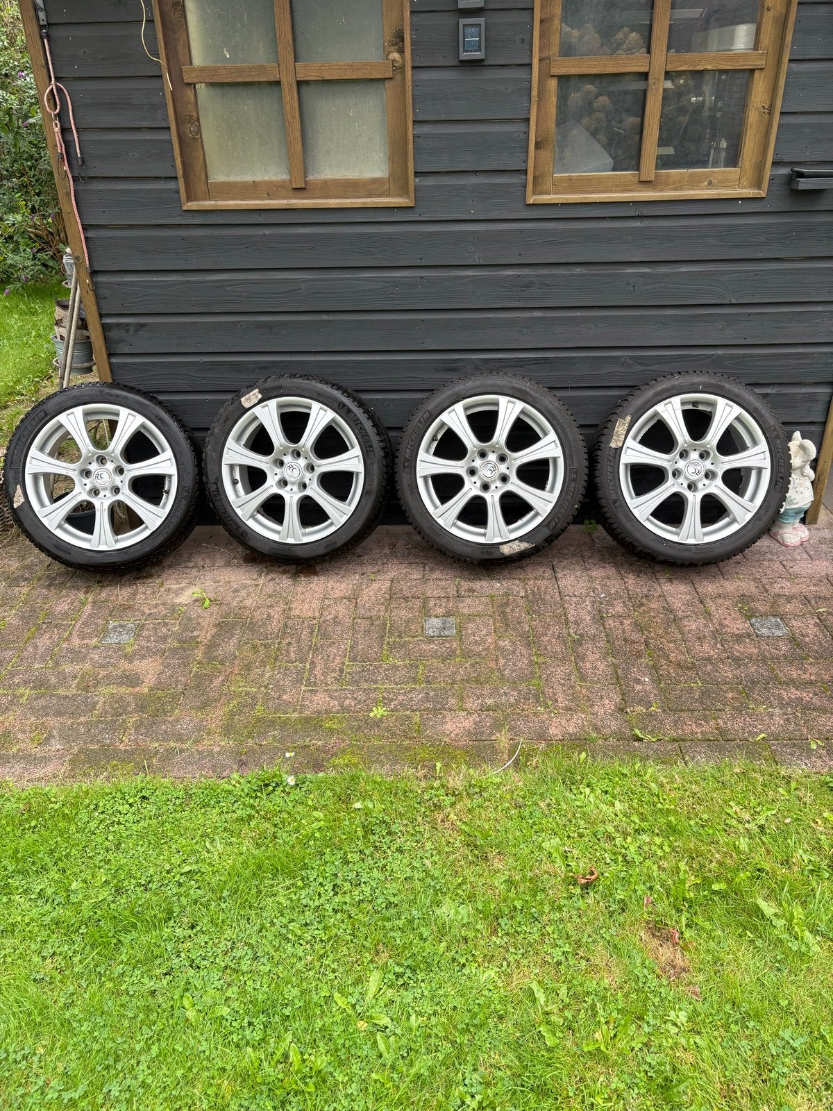 Rs design velgen met Michelin Alpin5 winterbanden 17 inch, Auto-onderdelen, Ophalen, Gebruikt, Banden en Velgen, 17 inch