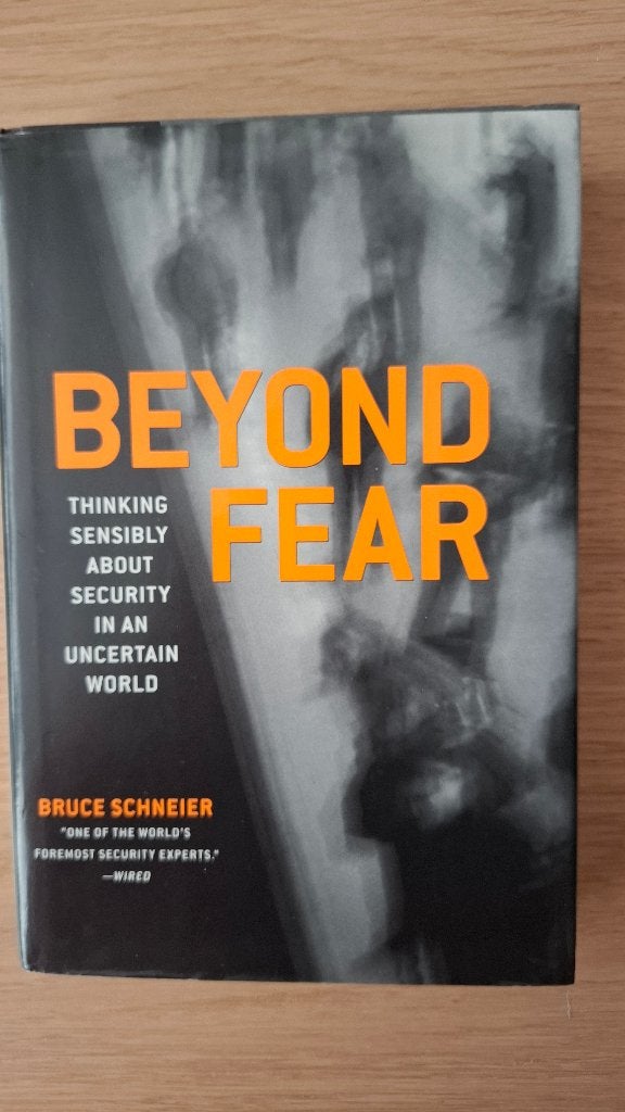 Beyond Fear, Verzenden, Bruce Schneier, Zo goed als nieuw, Overige onderwerpen