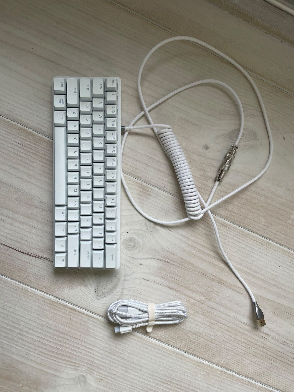 Razer muis en keyboard set

Omschrinving:
Razer viper v2 p, Ophalen of Verzenden