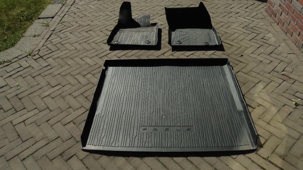 Ford Focus (wagon) rubbermatten, Auto diversen, Kofferbakmatten, Ophalen of Verzenden, Gebruikt