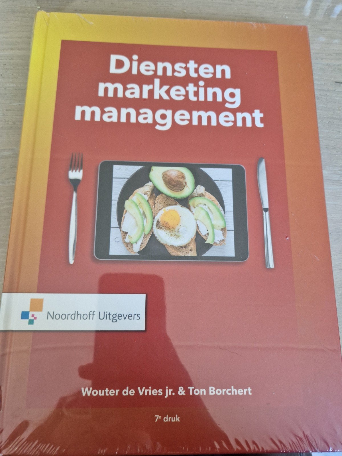Dienstenmarketing Management - 7e druk - Zo goed als nieuw, Zo goed als nieuw, Wouter de Vries jr. & Ton Borchert, Gamma, HBO