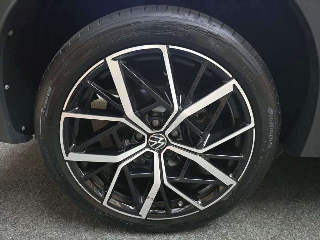 Volkswagen TIGUAN 1.5 eHybrid Elegance IQ LIght Panorama 360, Auto's, 150 pk, Leder en Stof, Plug-in hybride, Bedrijf