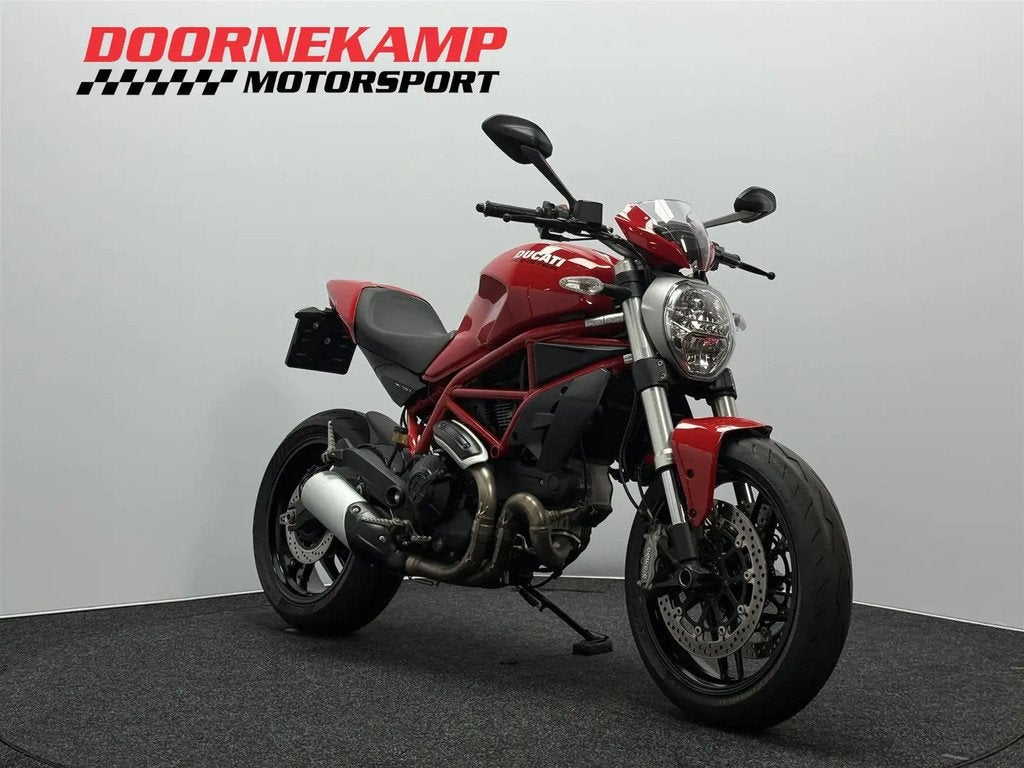 Ducati Monster MONSTER 797+ € 6.450,00, Motoren, Motoren | Ducati, Bedrijf, 12 t/m 35 kW, Naked bike, Traction Control