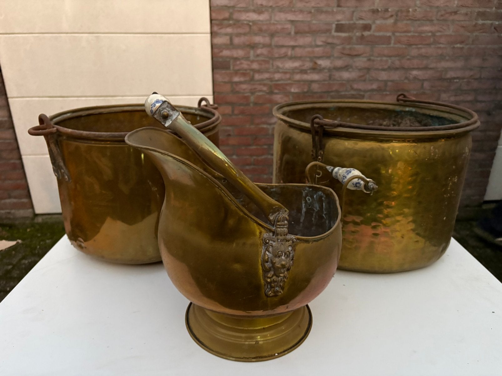 Koperen ketels, Ophalen