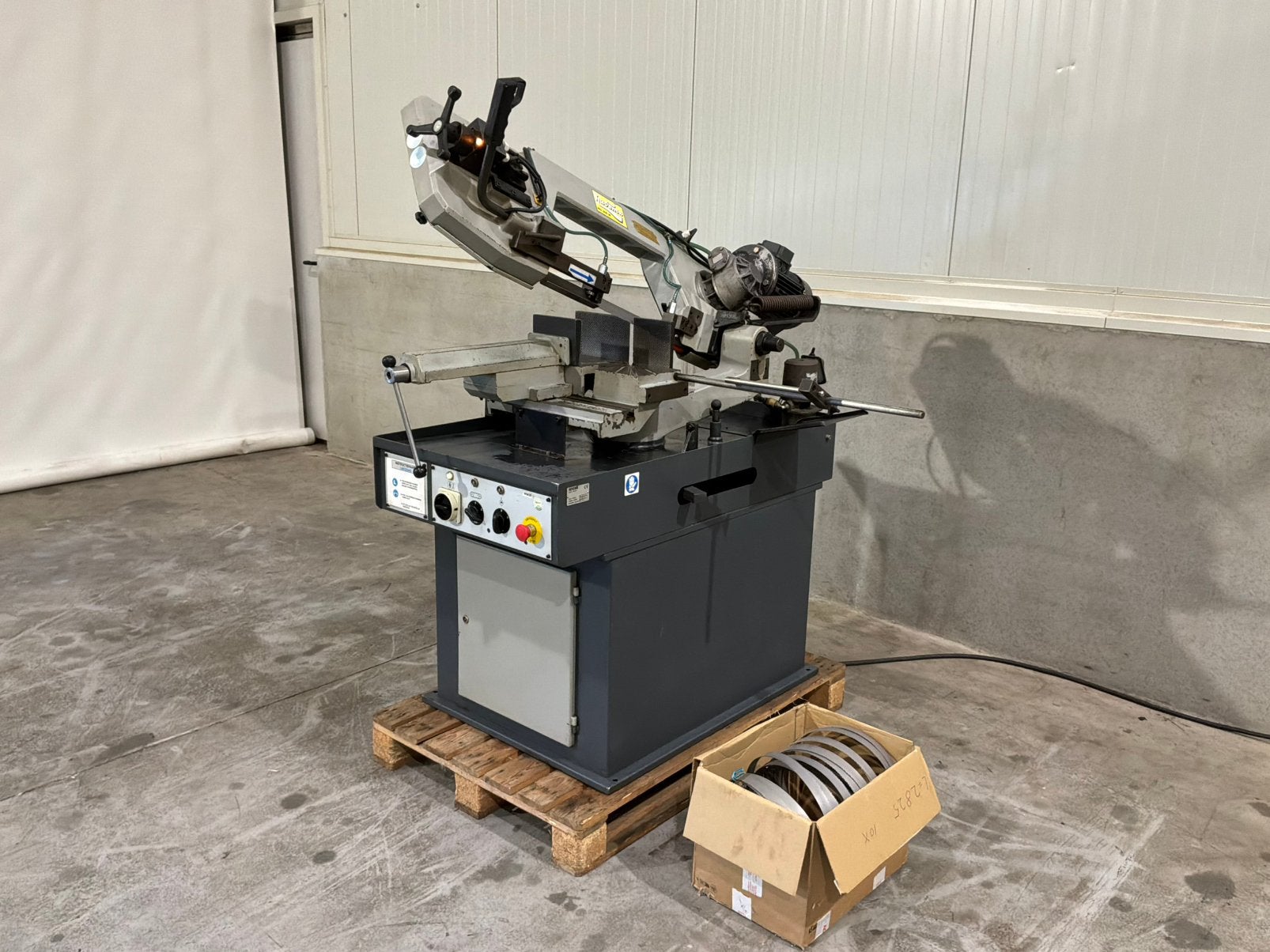 Huvema HU300M bandzaagmachine, Doe-het-zelf en Verbouw, Ophalen, Gebruikt, 70 mm of meer, Lintzaag