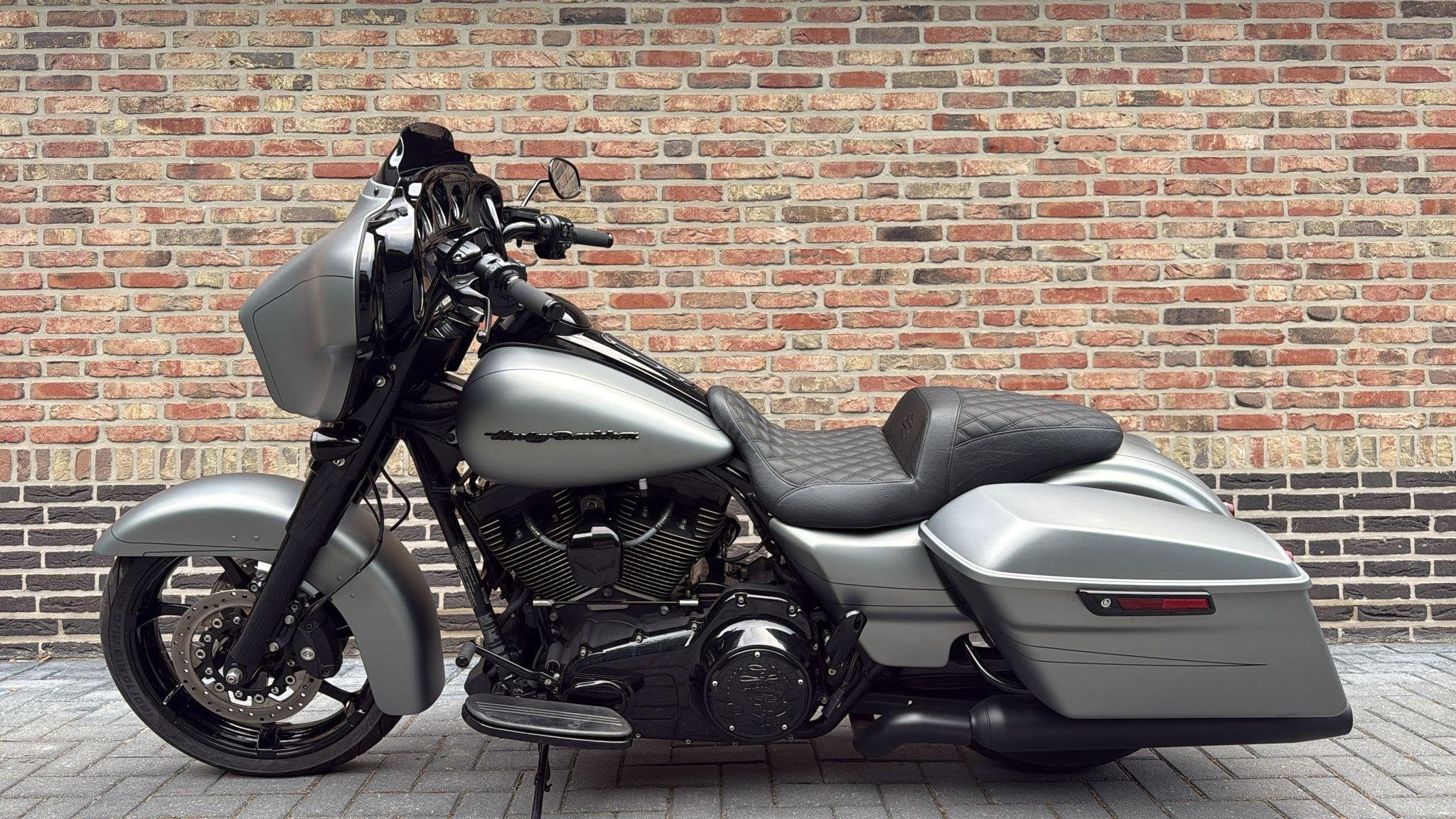 Harley Davidson 103 FLHXS Streetglide Street Glide Special m, Motoren, Laan van Vredenoord 33
2289 DA  Rijswijk, NL, 1690 cc, H-DCUSTOMERSERVICE@Harley-Davidson.com
