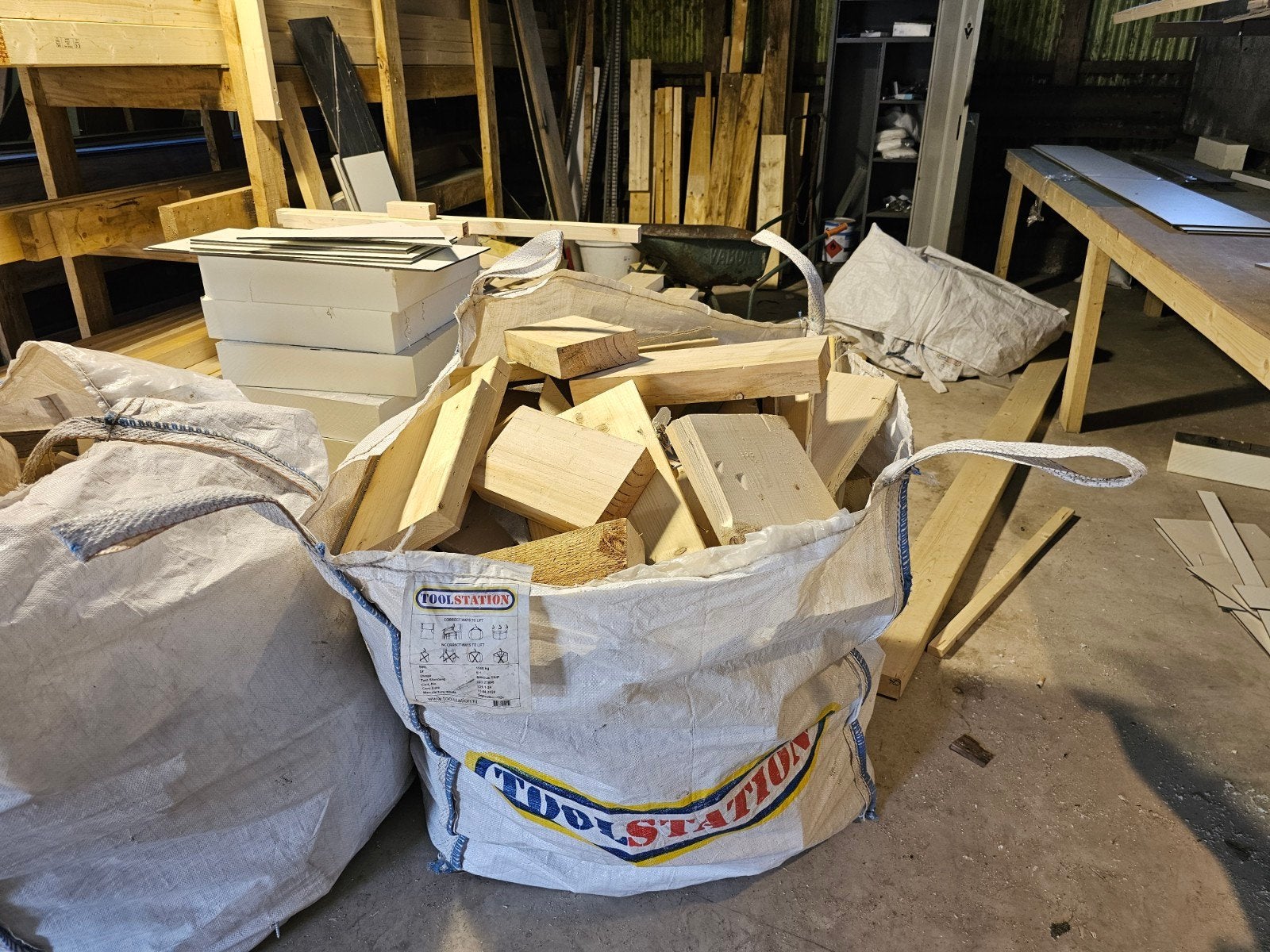 Schoon stookhout in bigbags, Minder dan 3 m³, Ophalen, Overige houtsoorten, Blokken