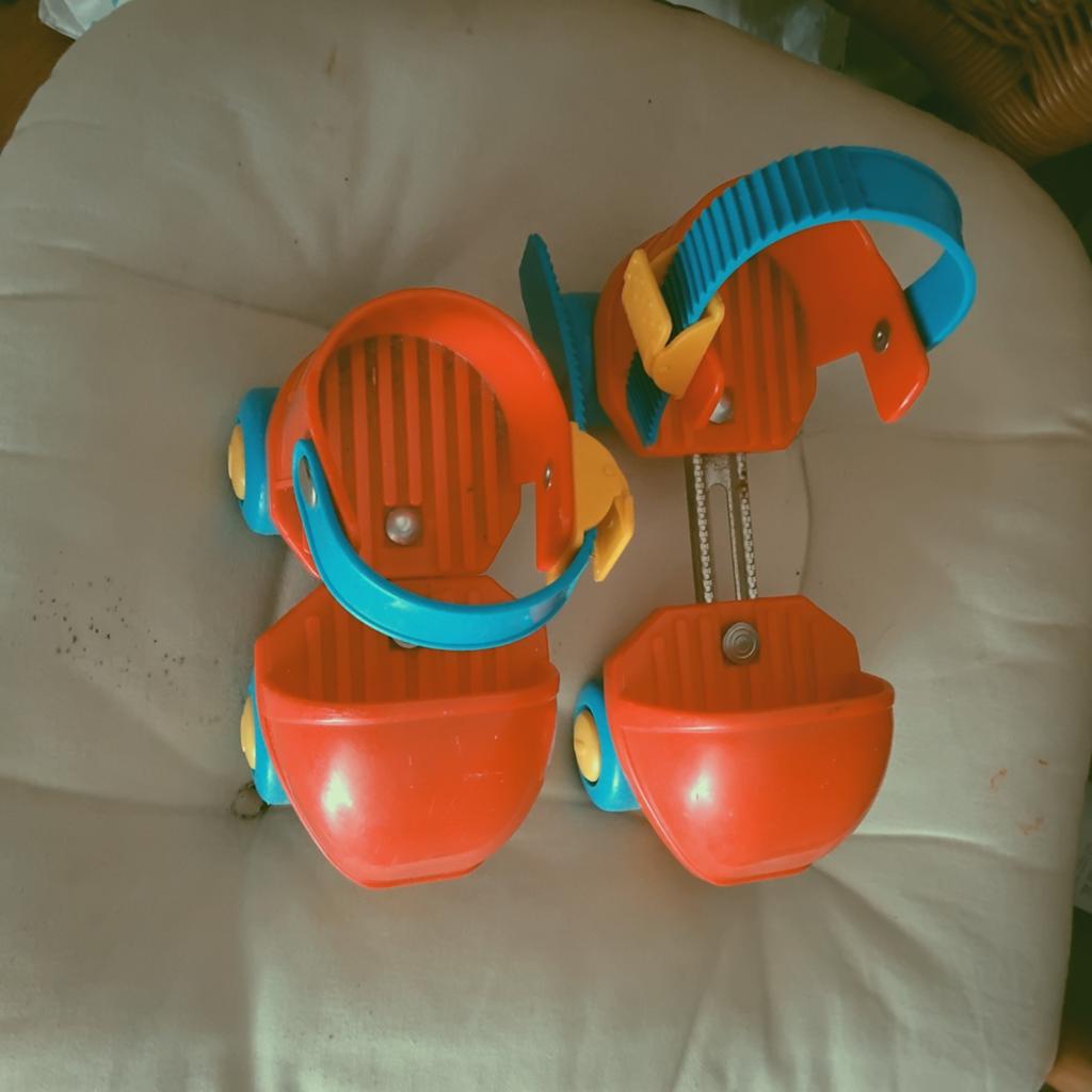 , zijwieltjes rolschaatsjes   fietshelm , fietsstoeltje pop, Kinderen en Baby's, Ophalen of Verzenden, Zo goed als nieuw