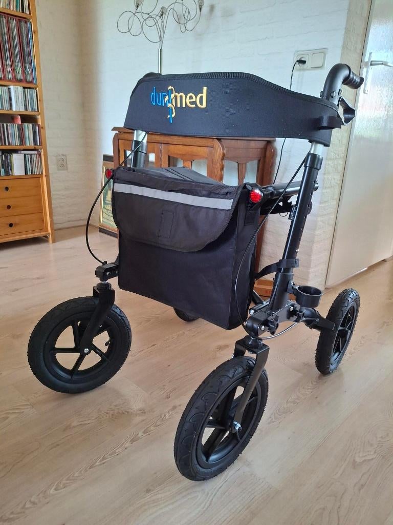 Te koop: Dunimed rollator, Ophalen, Opvouwbaar, Nieuw
