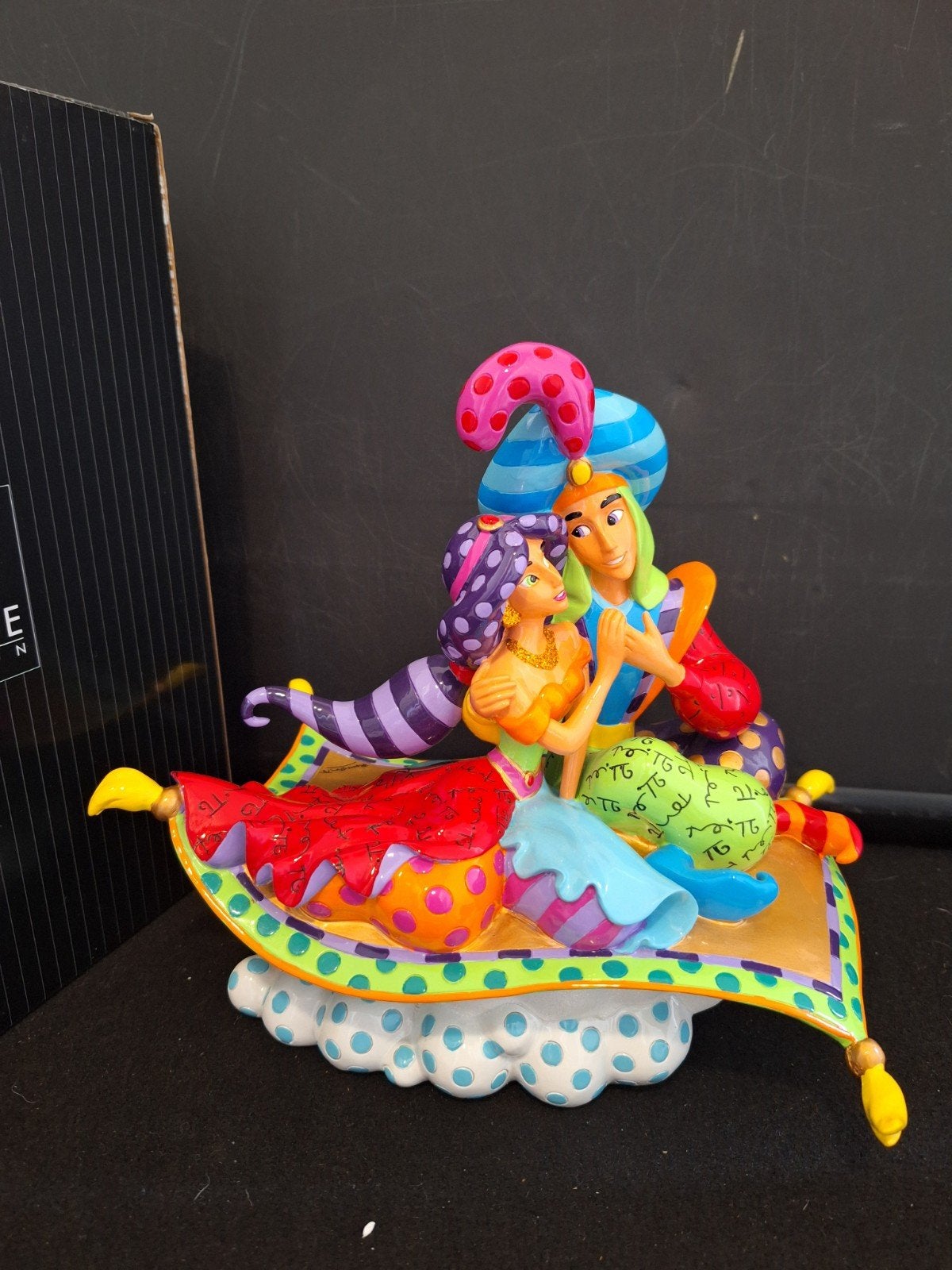 Disney Showcase Britto Aladdin & Jasmine beeld, Ophalen, Mickey Mouse, Zo goed als nieuw, Beeldje of Figuurtje