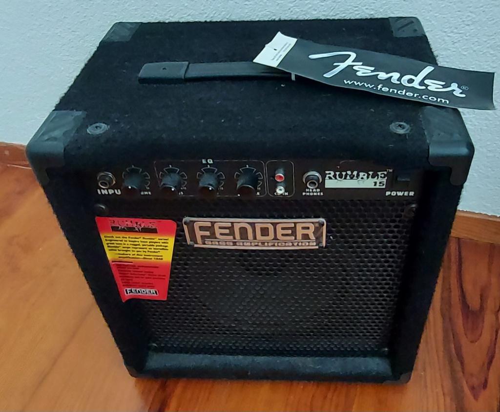Fender Rumble 15 versterker, Ophalen, Zo goed als nieuw, Basgitaar, Minder dan 50 watt