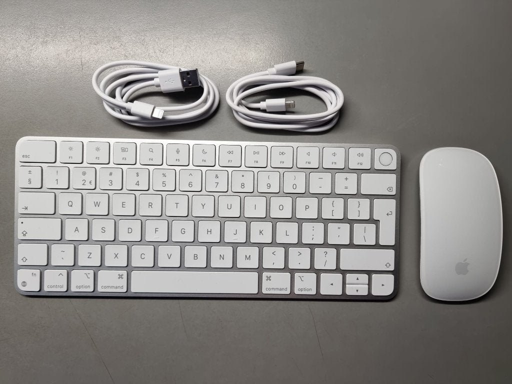 Apple Magic Keyboard NL touch ID & Magic Mouse 2 Wit, Computers en Software, Apple Desktops, Ophalen of Verzenden, Zo goed als nieuw