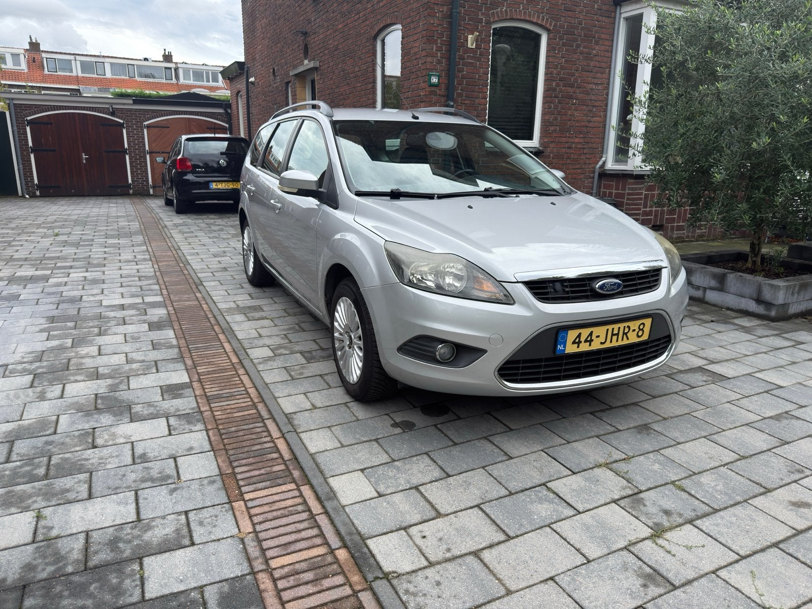 Ford Focus 1.8 Wagon 2009 Flexi Fuel Grijs Cruise Control, Euro 5, 4 cilinders, Handgeschakeld, Particulier