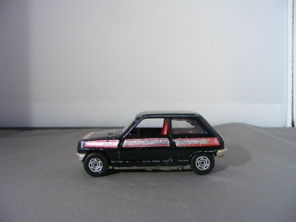 Renault 5 ts, corgi 1/36, zwart, Ophalen of Verzenden, Zo goed als nieuw, Auto