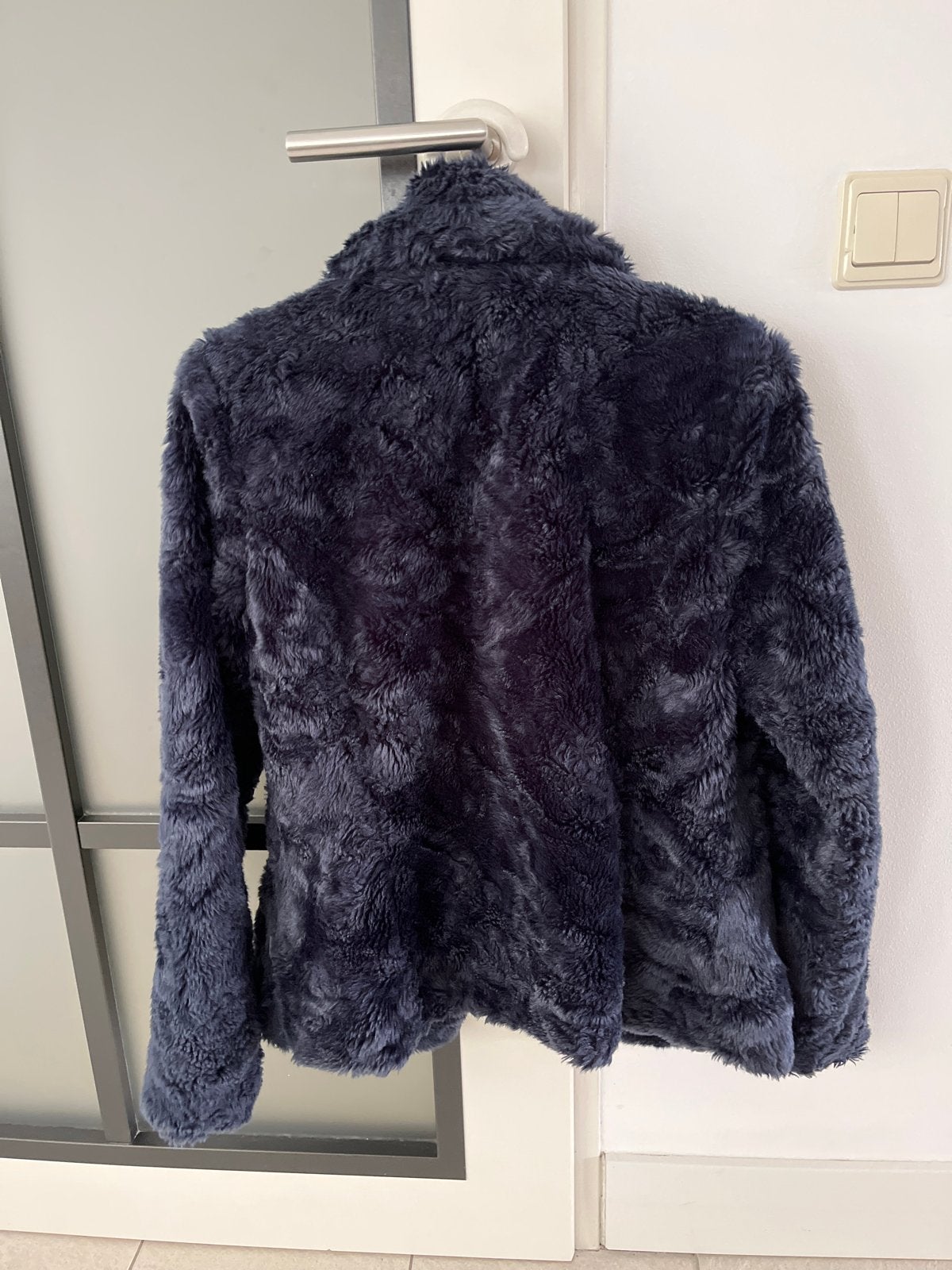 Donkerblauwe faux fur jas van Dutch Elements, Ophalen, Zo goed als nieuw, Maat 36 (S), Blauw