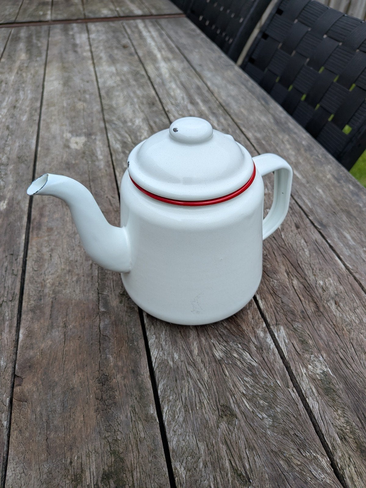 Vintage emaille theepot / koffiepot wit met rode rand, Ophalen