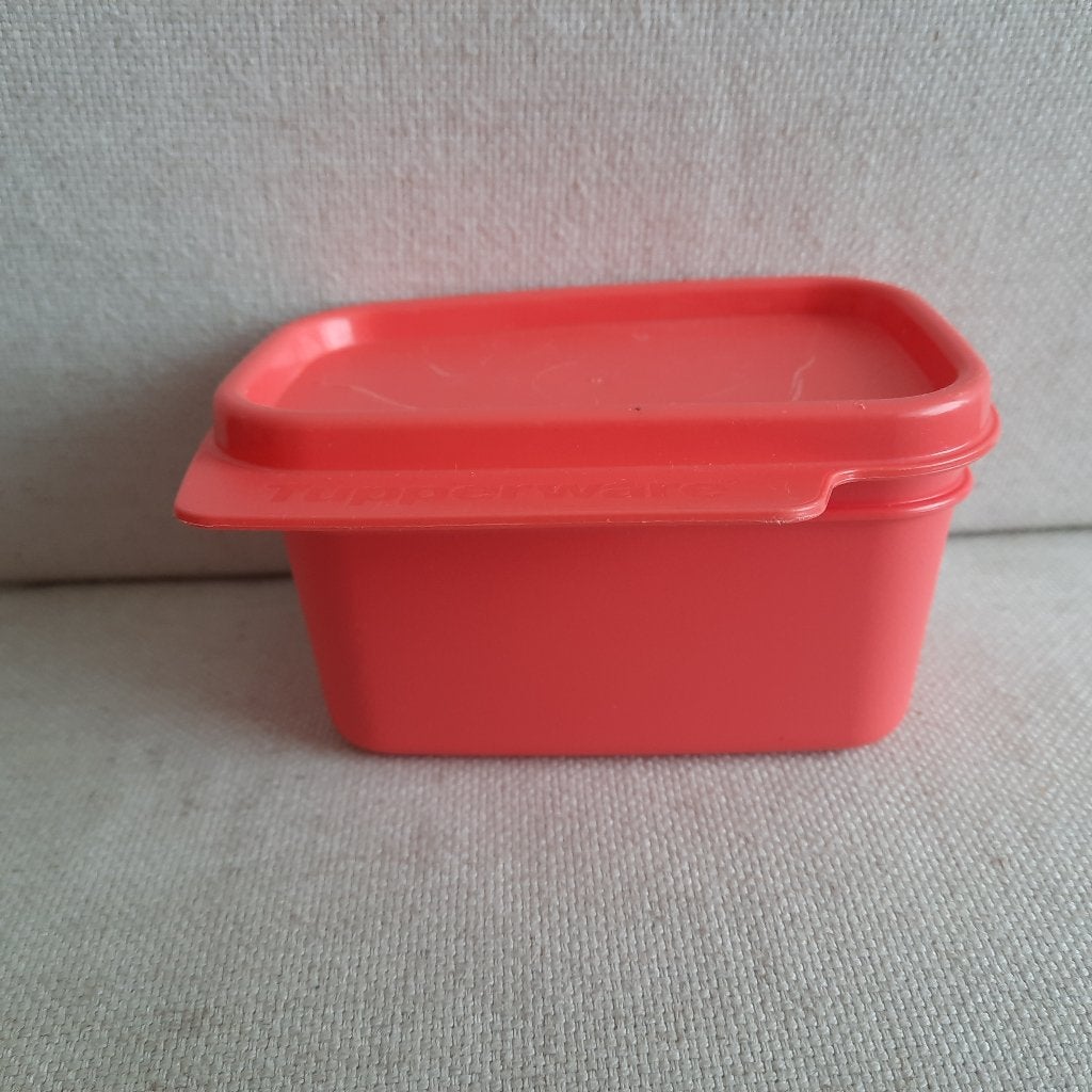 Tupperware rechthoekig bakje zalm roze 160 ml, Ophalen of Verzenden, Beker of Kan