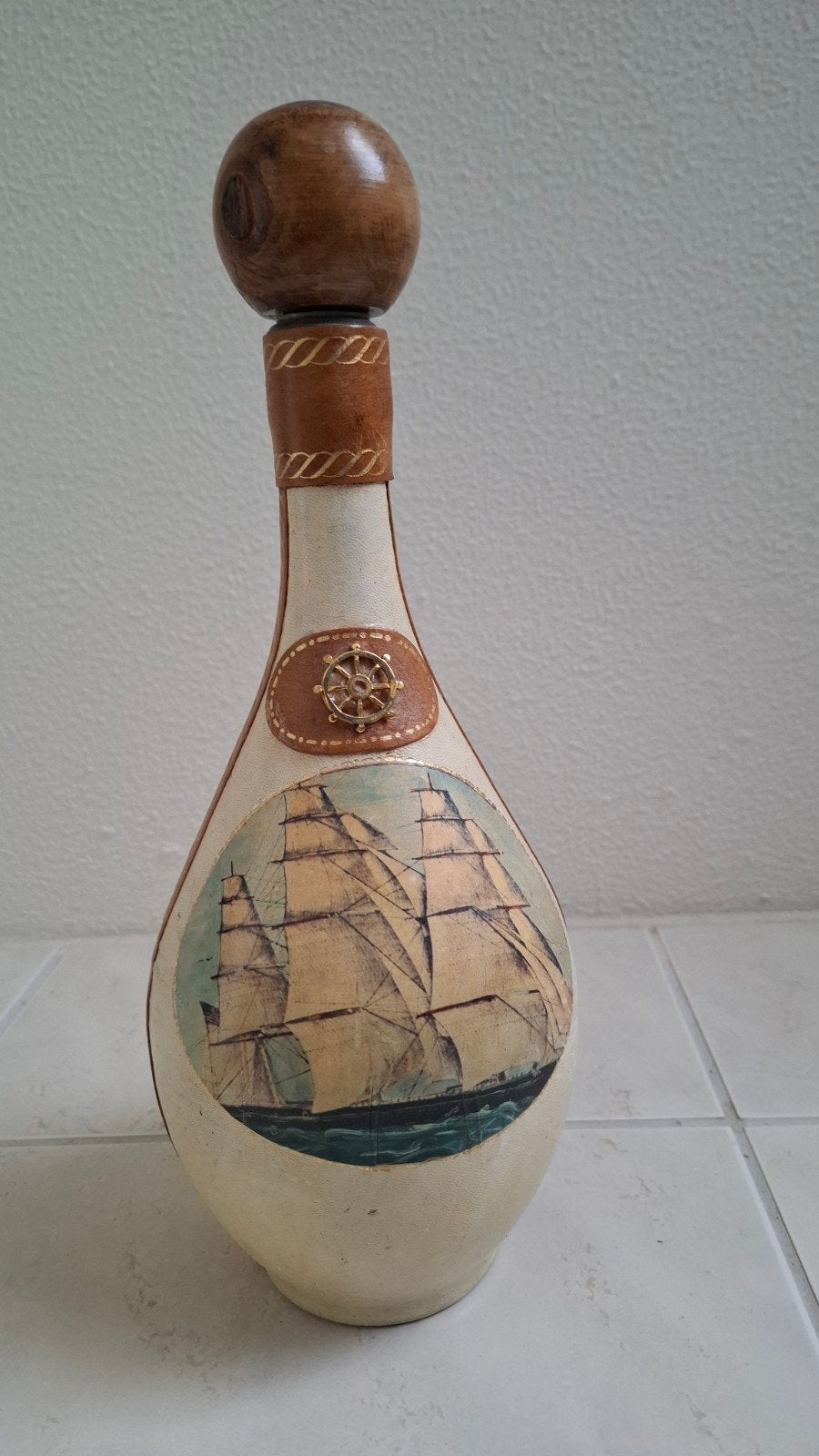 Vintage Italiaanse lederbeklede glazen fles, Ophalen of Verzenden