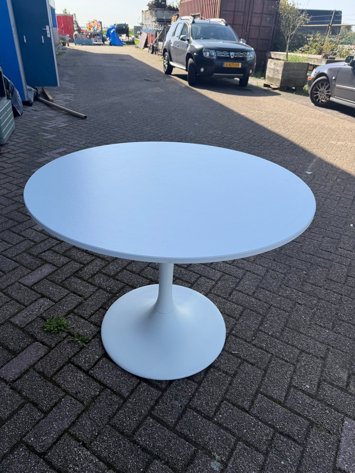 Ronde tafel wit / tulip / ikea Dockstra, Ophalen, Zo goed als nieuw