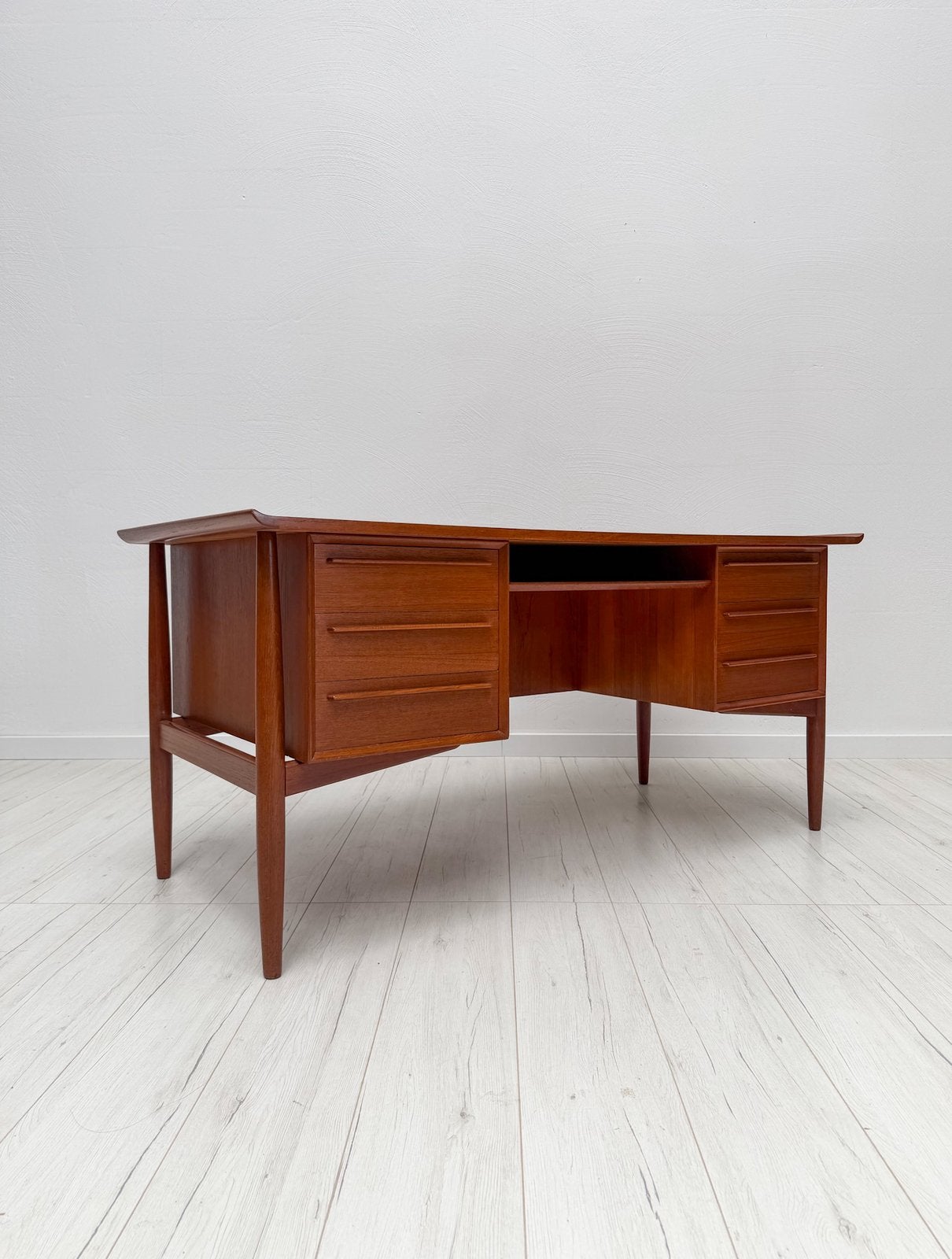 Arne Vodder H.P. Hansen teak bureau vintage jaren 60 deens