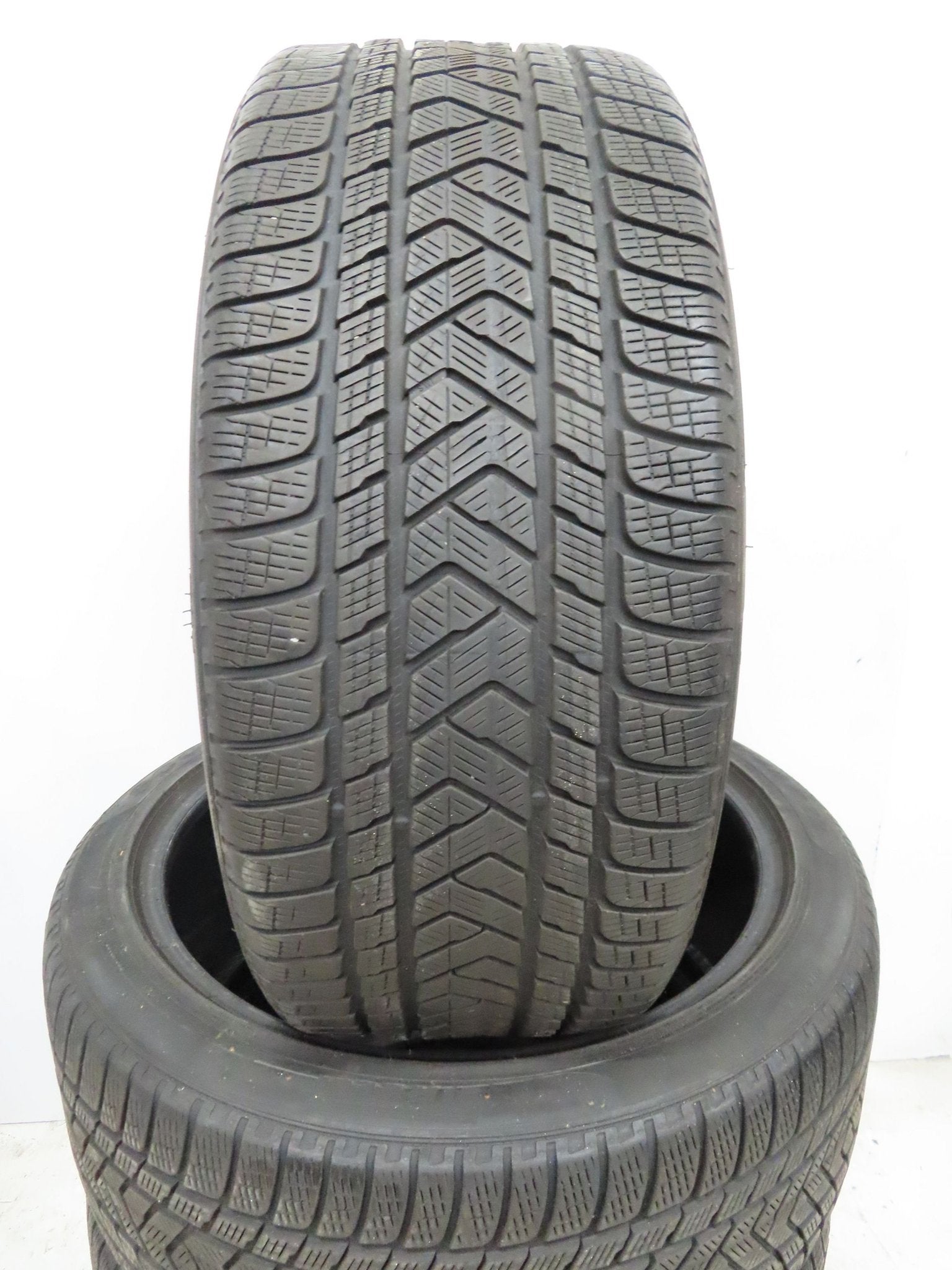 Pirelli scorpion winterbanden 285 40 22 inch set 4 stuks, Gebruikt, -, 285 mm, -