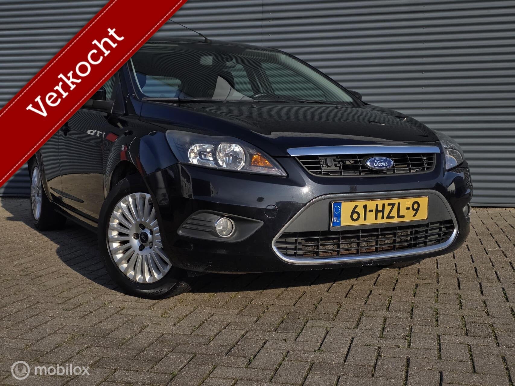 Ford Focus 1.8 Titanium Flexi Fuel TREKHAAK/5DEURS/AIRCO, Auto's, Parkeersensor, 125 pk, Gebruikt, 4 cilinders