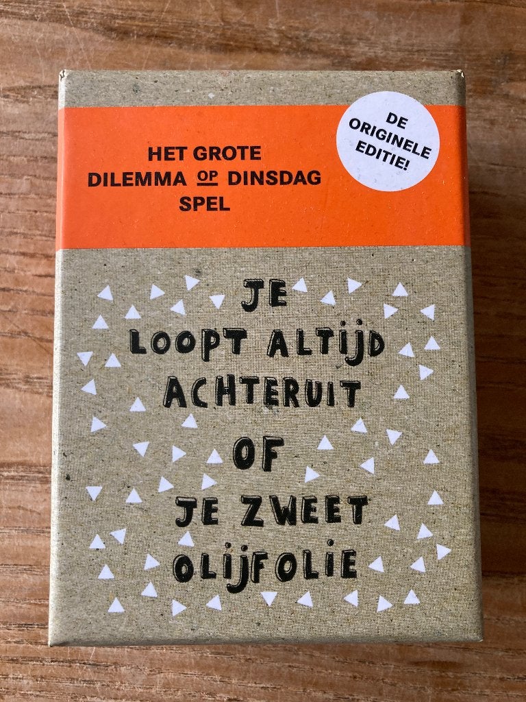 Het grote dilemma op dinsdag spel (2-10 spelers, 12+jr) zgan, Vijf spelers of meer, Ophalen of Verzenden, Zo goed als nieuw, BIS Publishers