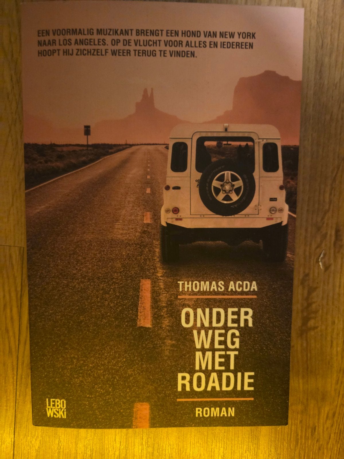Onderweg met Roadie - Thomas Acda (Roman), Ophalen of Verzenden, Zo goed als nieuw, Thomas Acda, Nederland