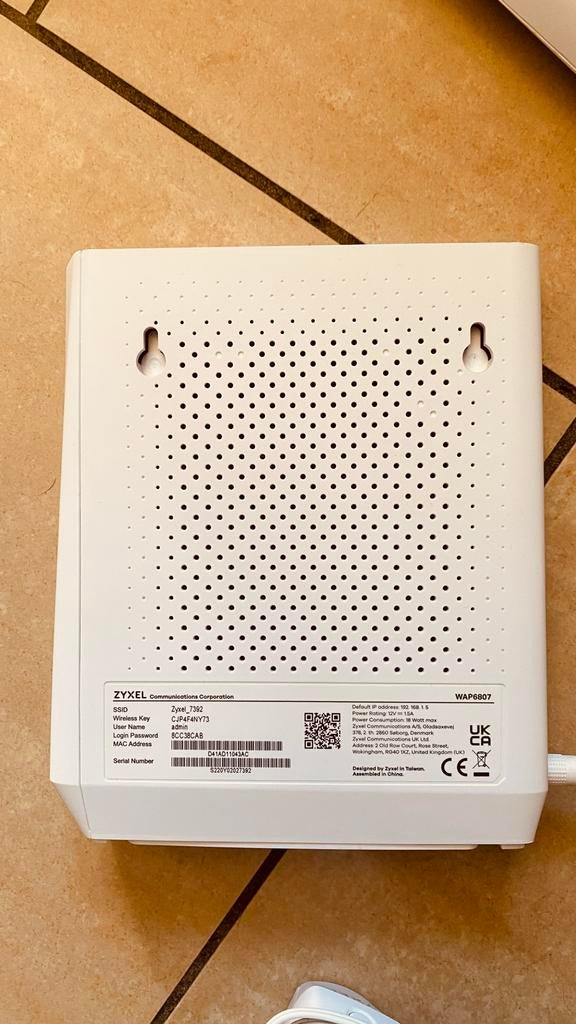 Zyxel WAP6807 WiFi repeater - Zo goed als nieuw, Ophalen of Verzenden, Zo goed als nieuw, Router