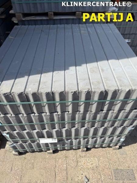 2.0000m1 grijs betonbanden 8x20x100cm 10x20x100cm B-Keus, Waalbandijk 155   6651 KD  Druten, Verzenden, Excluton BV, Overige typen