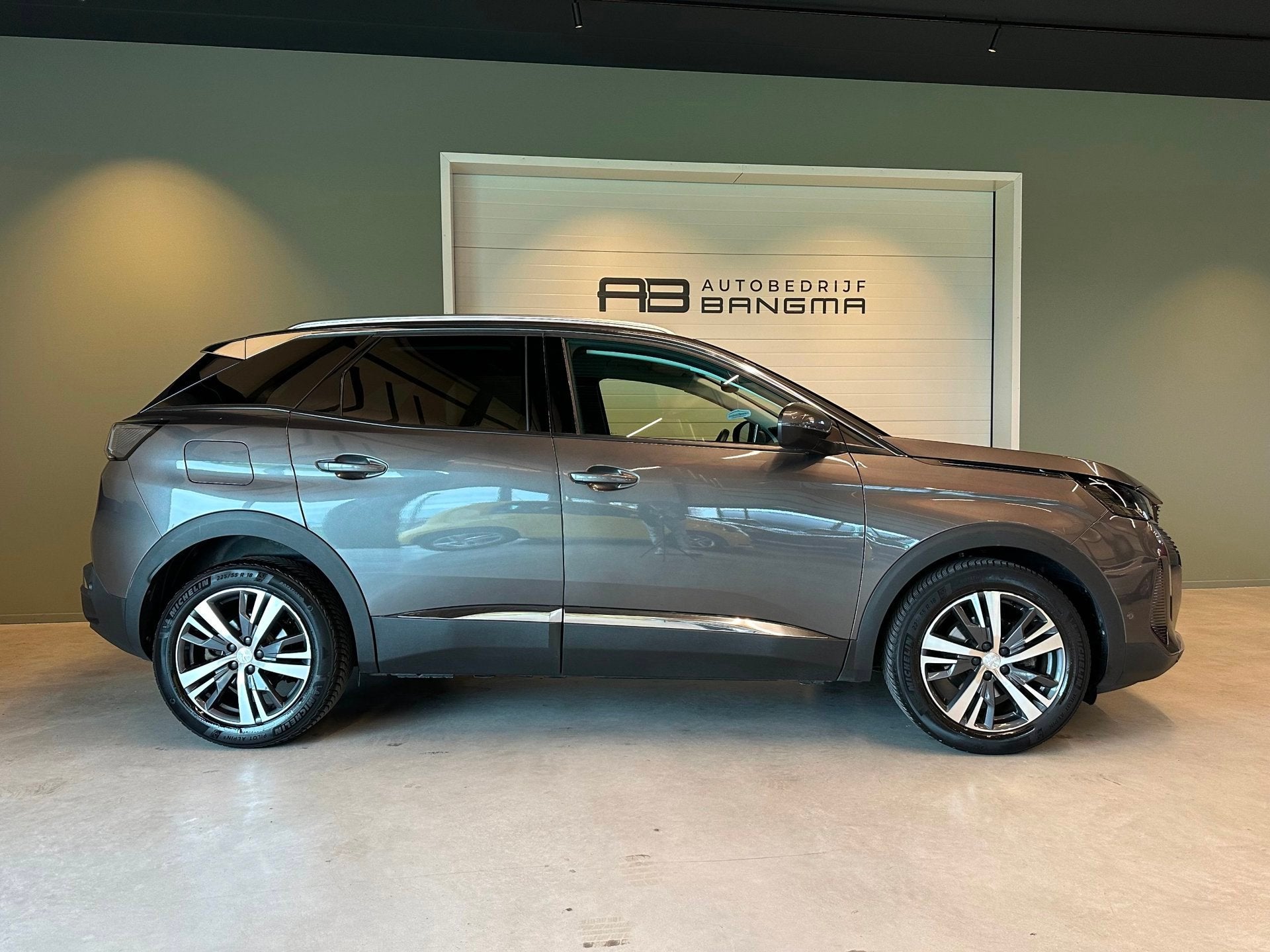 Peugeot 3008 1.2 PureTech AUTOMAAT BLUE LEASE PREMIUM|NAVIGA, Auto's, Dealer onderhouden, Gebruikt, 1199 cc, Met garantie (alle)