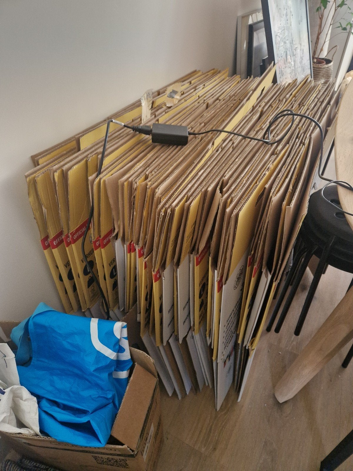Ongeveer 60 verhuisdozen - Gratis af te halen, Doe-het-zelf en Verbouw, Kratten en Dozen, Gebruikt, Doos, 50 tot 75 cm, 35 tot 50 cm