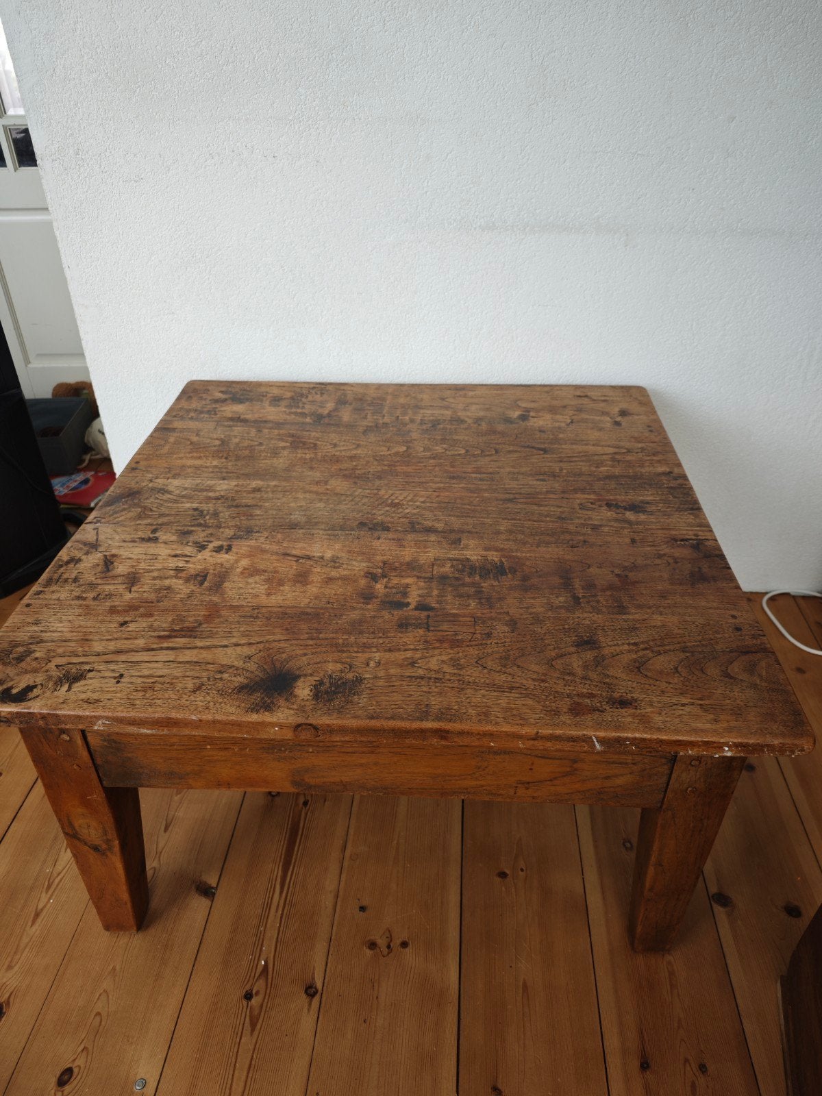 Rustieke houten tafel, Ophalen