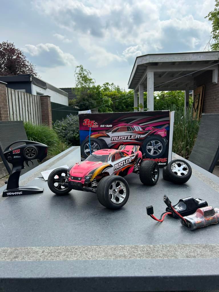 Traxxas Rustler, Auto offroad, Zo goed als nieuw, RTR (Ready to Run), Schaal 1:8