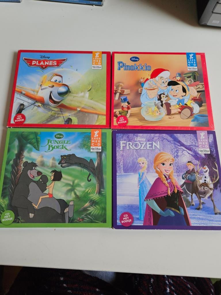 4 x Leesmeecd van Disney: Planes, Pinocchio, Frozen en jboek, Boeken, Ophalen of Verzenden, Nieuw
