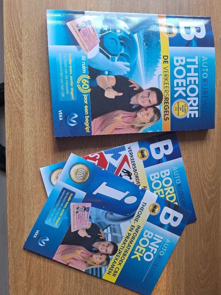 Nieuwste theorie boek, Ophalen of Verzenden, Alpha, Nieuw, Niet van toepassing