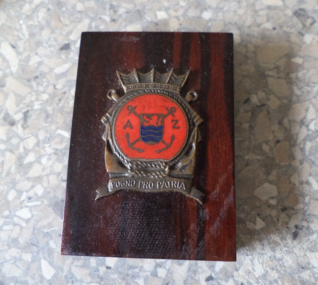 klein zilveren wapenschild marine basis vlissingen, Ophalen of Verzenden, Marine, Nederland, Embleem of Badge